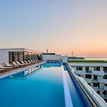 Sea & Smarald In Infinity Pool & Apartment Navodari