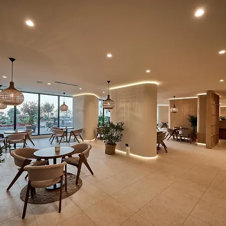 Sea & Smarald - Infinity Pool & Navodari