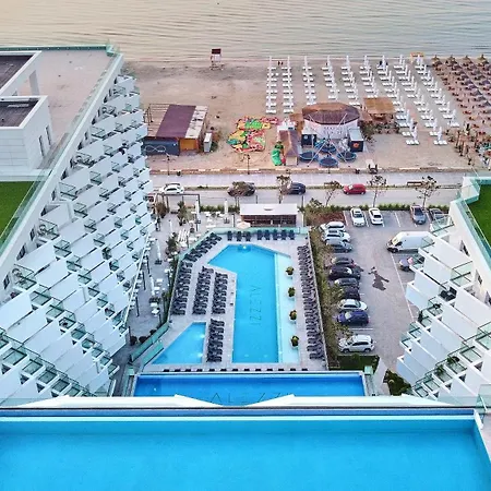 Apartment Sea & Smarald In Infinity Pool & Năvodari