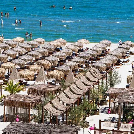 Sea & Smarald - Infinity Pool & Navodari