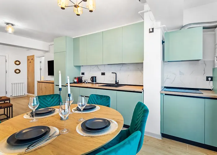 Sea & Smarald - Infinity Pool & Navodari