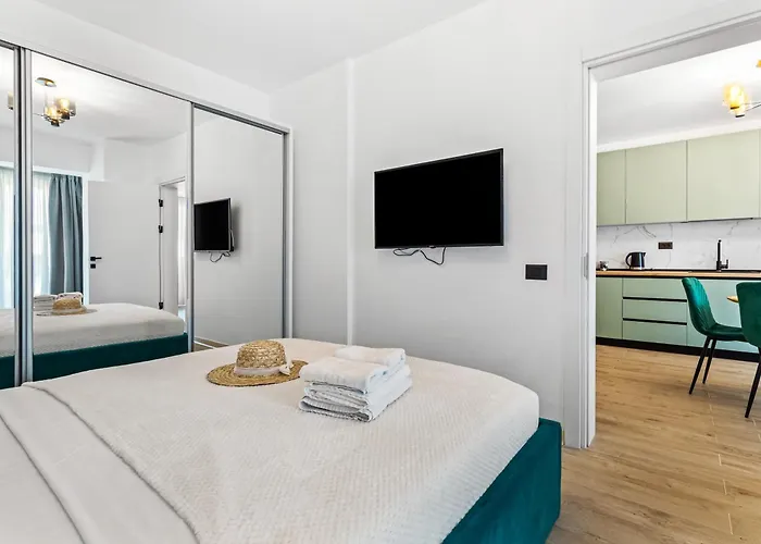 Sea & Smarald - Infinity Pool & * Năvodari