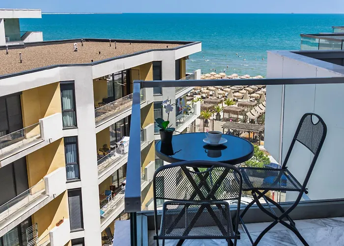 Sea & Smarald - Infinity Pool & *