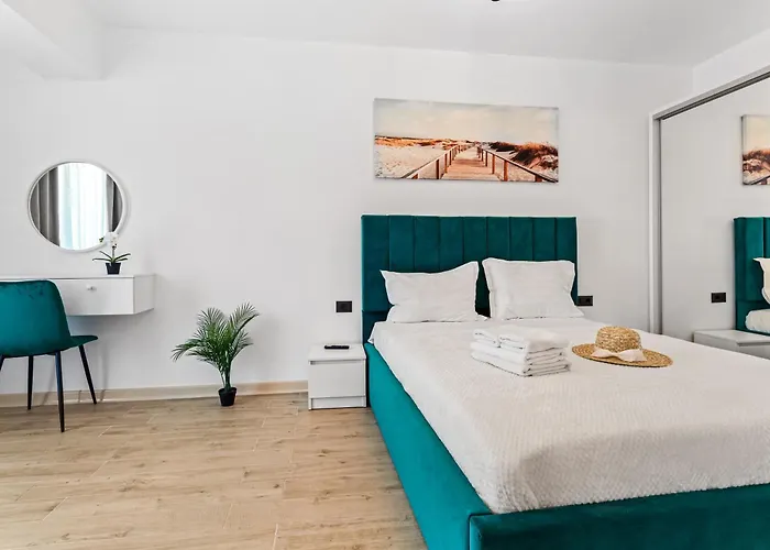 Sea & Smarald - Infinity Pool & Daire Navodari