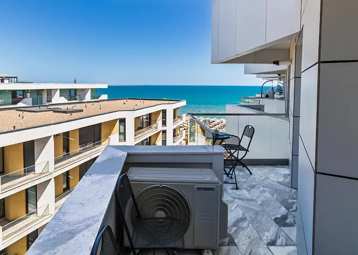 Διαμέρισμα Sea & Smarald - Infinity Pool & Năvodari